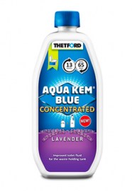aqua-kem-blue-lavender---koncentrat-780-ml-1618396638